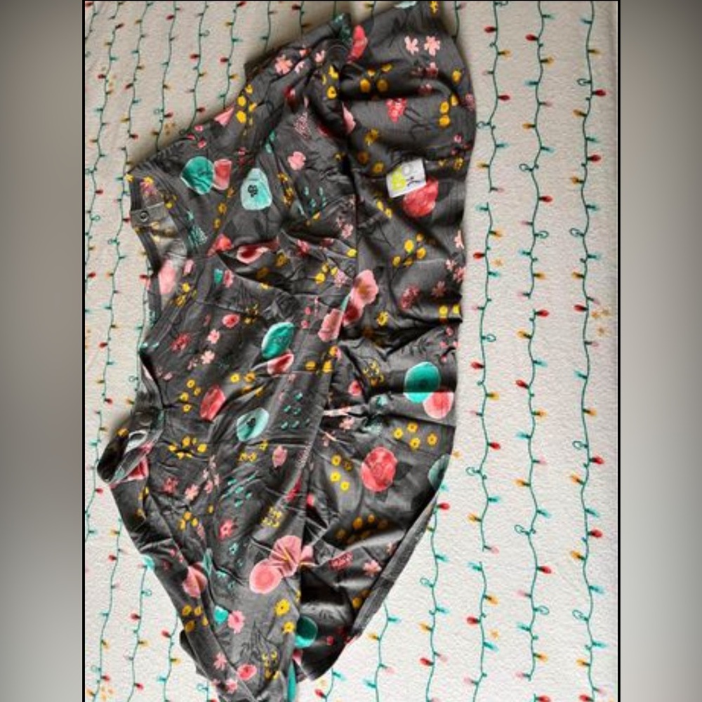 Nursing/ car seat cover